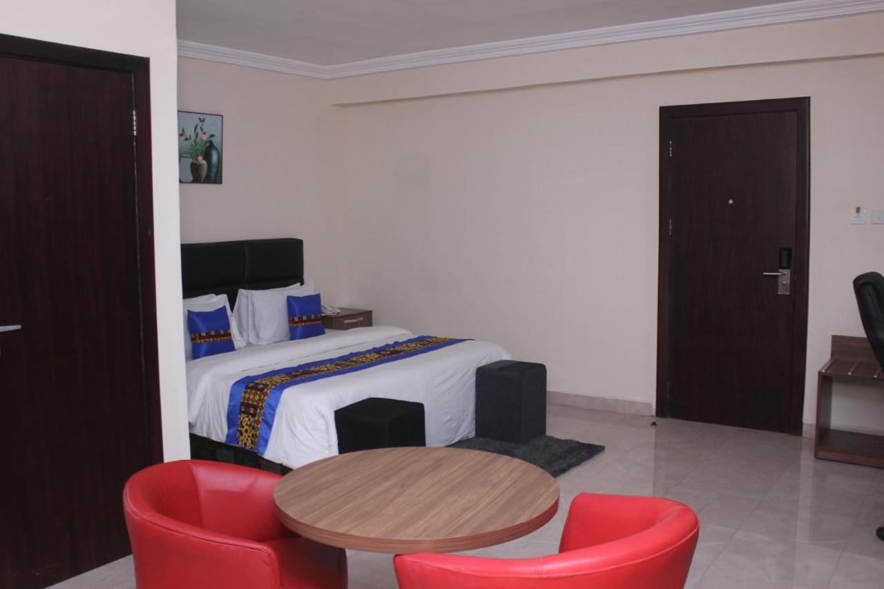 RHOGEM Hotel Sekondi-Takoradi Buitenkant foto