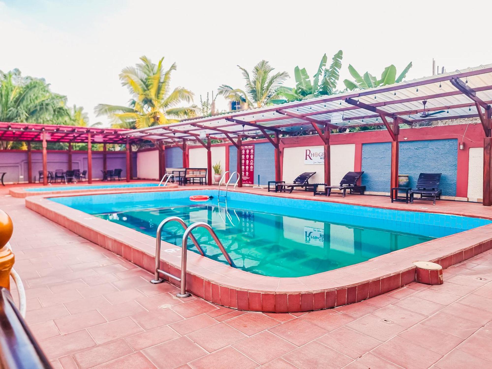 RHOGEM Hotel Sekondi-Takoradi Buitenkant foto
