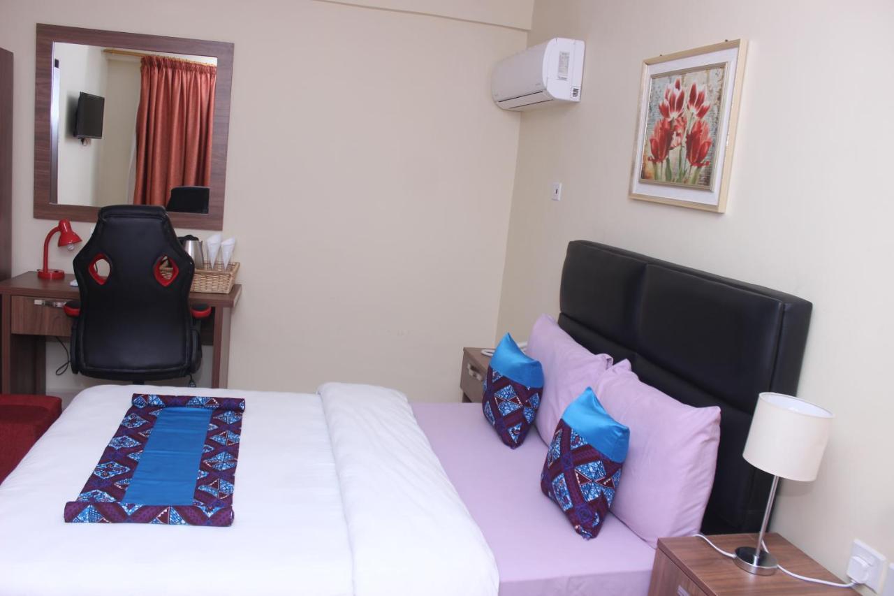 RHOGEM Hotel Sekondi-Takoradi Buitenkant foto